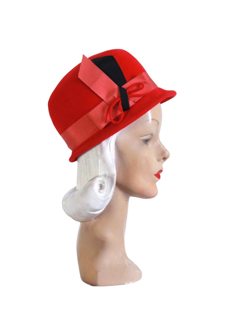 Vintage Red Velour Cloche Hat Vintage Red Cloche Hat 1960s Red Hat Womens Vintage Red Hat Mid Century Red Hat Vintage Cloche Hat image 5
