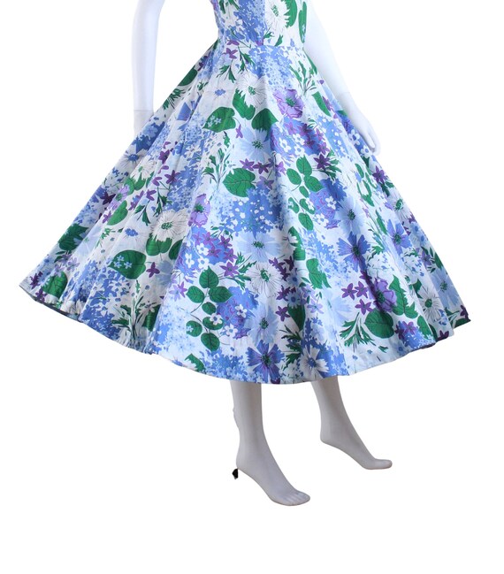 STUNNING 1950s Blue Green Purple Floral Fit & Fla… - image 3