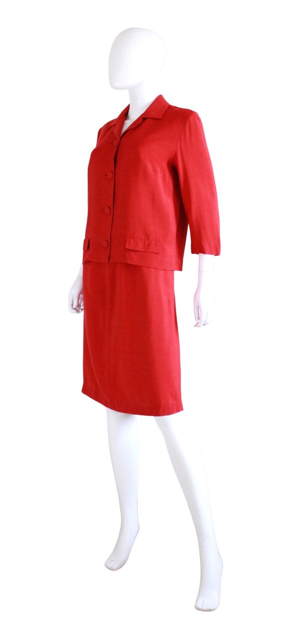 Early 1960s True Red Linen Suit - 60s Red Suit - … - image 4