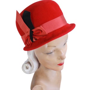 Vintage Red Velour Cloche Hat Vintage Red Cloche Hat 1960s Red Hat Womens Vintage Red Hat Mid Century Red Hat Vintage Cloche Hat image 4