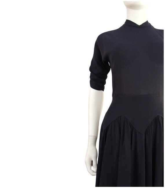 Early 1950s Navy Blue Rayon Swing Dress - 1950s N… - image 2