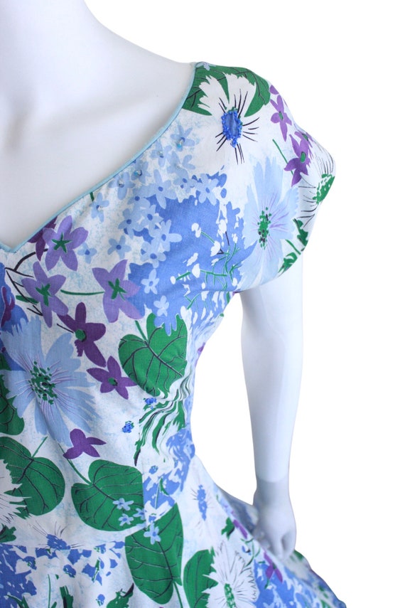 STUNNING 1950s Blue Green Purple Floral Fit & Fla… - image 6