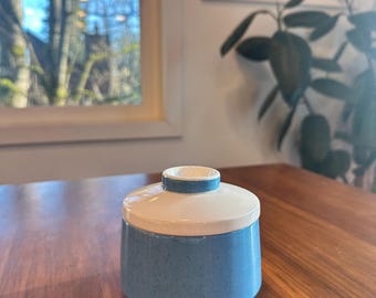 Raili Eerola for Arabia Finland - Polar Bear Figurine - Etsy