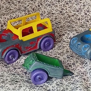 3 Tootsie Autos, rotes Tootsie Metallauto, blaues Tootsie Metallauto, Kinder lieben es, ihre kleinen Leute in diese Autos zu setzen und herumzufahren
