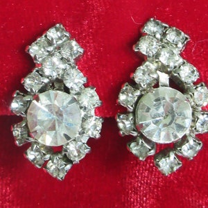 wedding earrings, rhinestone earrings, clip-on rhinestone earrings, vintage rhinestone earrings, glass earrings, silver earrings