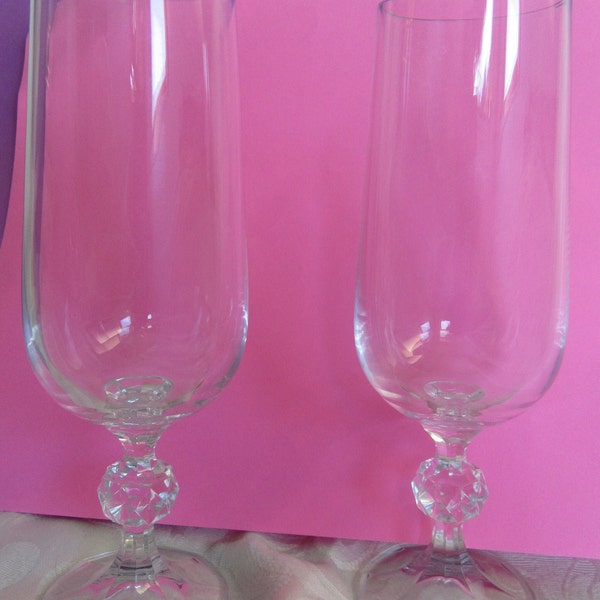 Set of 8  short wine glasses, height 6 3/4 inches, base is 8 sided, stem has a diamond accent,  PERFECT vintage glasses, Replacement set (07