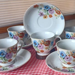Occupied Japan tea cup and saucer set, 5 cups, 5 saucers, PERFECT condition, Stamped on the bottom