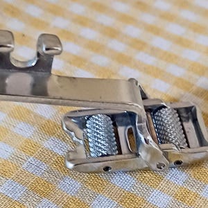 Roller sewing machine pressure foot, tall shank, slanted shank,  Roller Foot For High Shank Mount Machines - Millard Sewing Select - New (7)