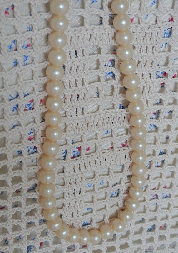 Faux pearls signed Japan, 15 1/2" length, Fish Ho… - image 1
