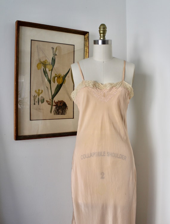 1930s Slip / Vintage 30s Peach Lingerie / S