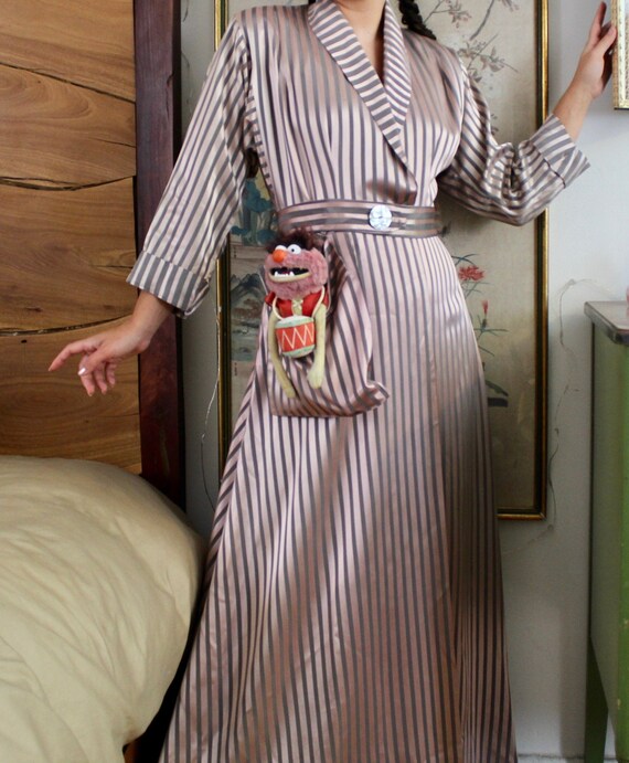 1940s Dressing Gown / Vintage 30s 40s Satin Robe H