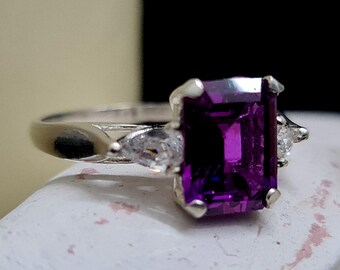 Alexandrite Ring, June Birthstone, Silver Ring, Gemstone Band, Statement Ring, Engagement Ring, Rectangle Ring, Cocktail Ring, Prong Ring