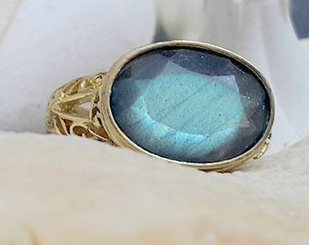 Natural Labradorite Ring, 14k Gold Filled, Oval Gemstone