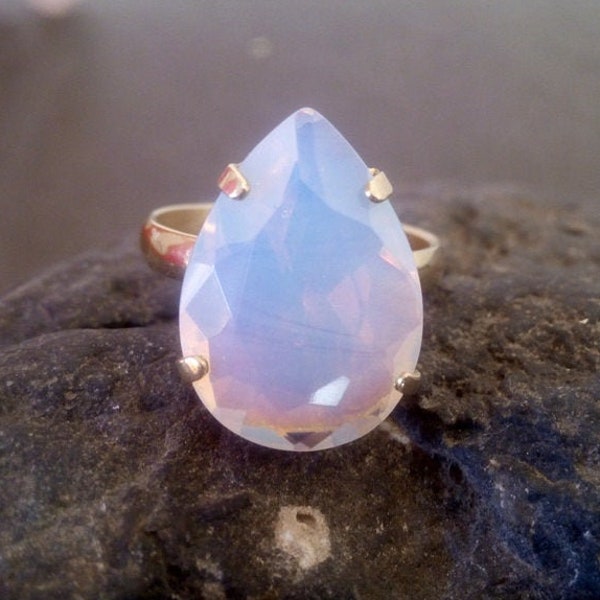 White opal ring, wedding ring, bridal ring, crystal Swarovski ring, Teardrop ring, Gold ring, Statement ring, cocktail ring