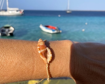 Triton seashell Bracelet | Hand-Knotted Waxed Cord Beach Jewelry