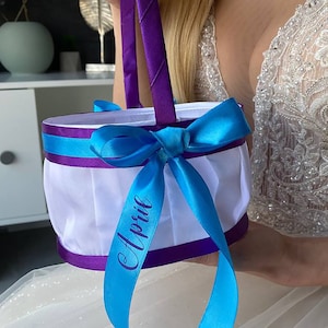 フラワーガールバスケット パープルとターコイズブルーの結婚式、パーソナライズ、バスケット パープルの結婚式、ウェディングバスケット パープルの結婚式、フラワーバスケット パープル