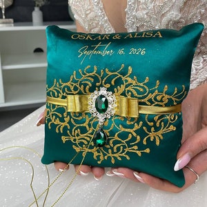 Ring bearer pillow Green emerald and gold wedding, Personalized, Ring pillow Emerald wedding, Wedding pillow Green wedding, Custom pillow