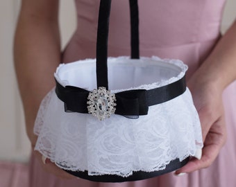Flower girl basket White and Black weddings Basket flower girls White and Black weddings Basket for flower girls White and Black weddings