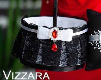Flower girl basket Black and white wedding, Flower basket Black wedding, Wedding basket White wedding, Black flower basket, Black wedding