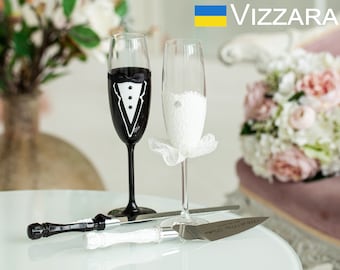 Champagne glasses and Cake cutting Set Bride and Groom weddings Champagne flute wedding and Cake servers Bride and Groom wedding Cake server