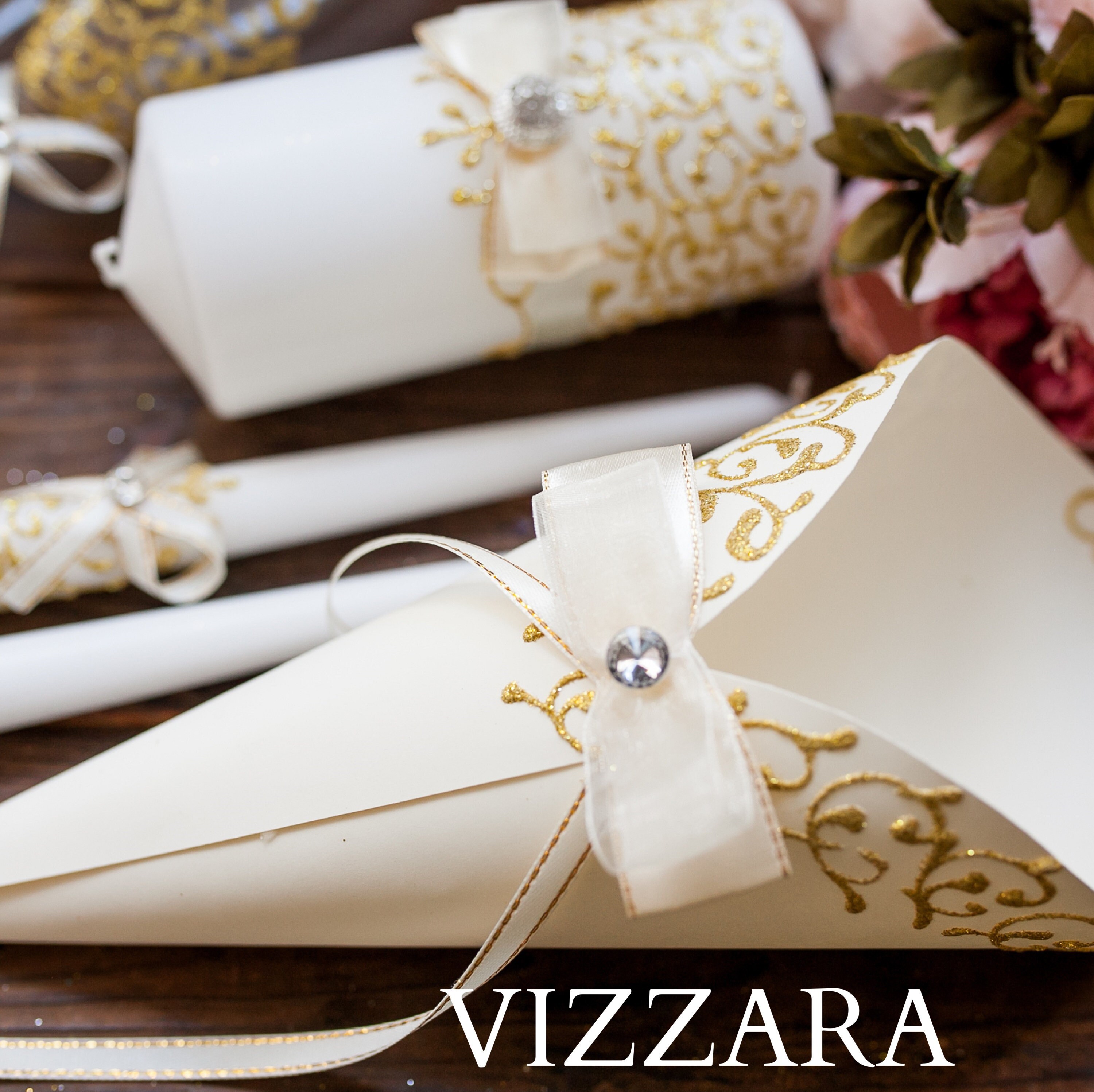 10 Confetti cones wedding Gold royal Wedding petal cones Etsy