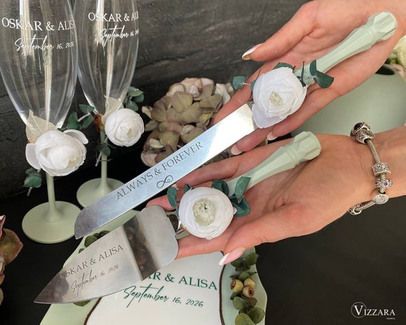 Personalized Wedding Cake Server Sage Green Knife Cake Cutting Set