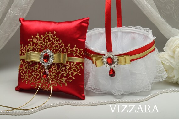 flower girl baskets and ring bearer pillows