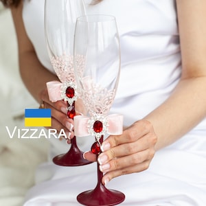 Champagne glasses Set of 2 Burgundy and blush pink weddings Personalized Champagne flutes Burgundy and blush pink weddings Glasses wedding