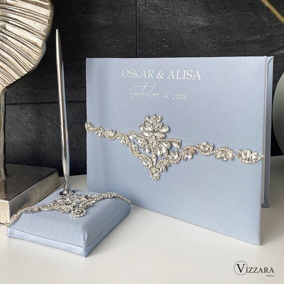 Libro Degli Ospiti Per Matrimonio Con Penna E Portapenne - Copertina In Raso Blu Con Fiocco E Diamante - Set Elegante Per Firma Invitati, Ricordo Speciale