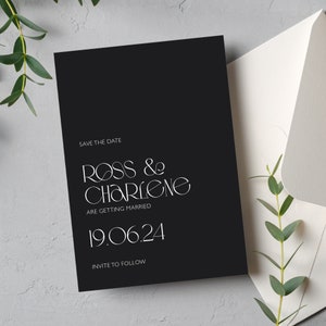 Moderne schwarze Save the Date Karte, Luxusdatum Save the Dates, Minimalistisches Save the Date mit Umschlägen