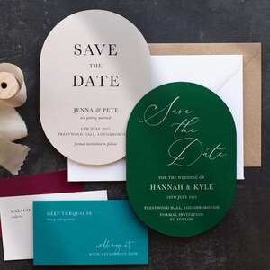 Cartes "Retenez cette date" ovales vertes avec enveloppes, scripts "Retenez la date" cartes ovales, encre blanche enregistrez nos dates de mariage
