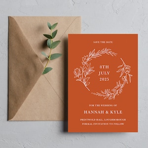 Gebrannte orangefarbene Save-the-Date-Karte, Rust-Blumenkranz-Save-the-Dates, elegante botanische Save-the-Date-Karte mit Umschlägen