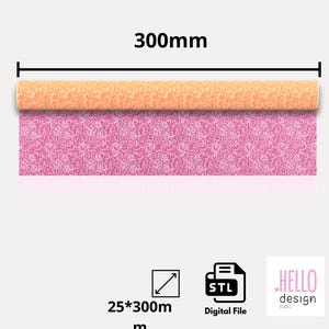 Può includere: Un rotolo di carta a motivi rosa e arancione, largo 300 mm. La carta rosa è srotolata, rivelando un motivo floreale dettagliato. La carta arancione è arrotolata sopra. Include anche il testo "Digital File".