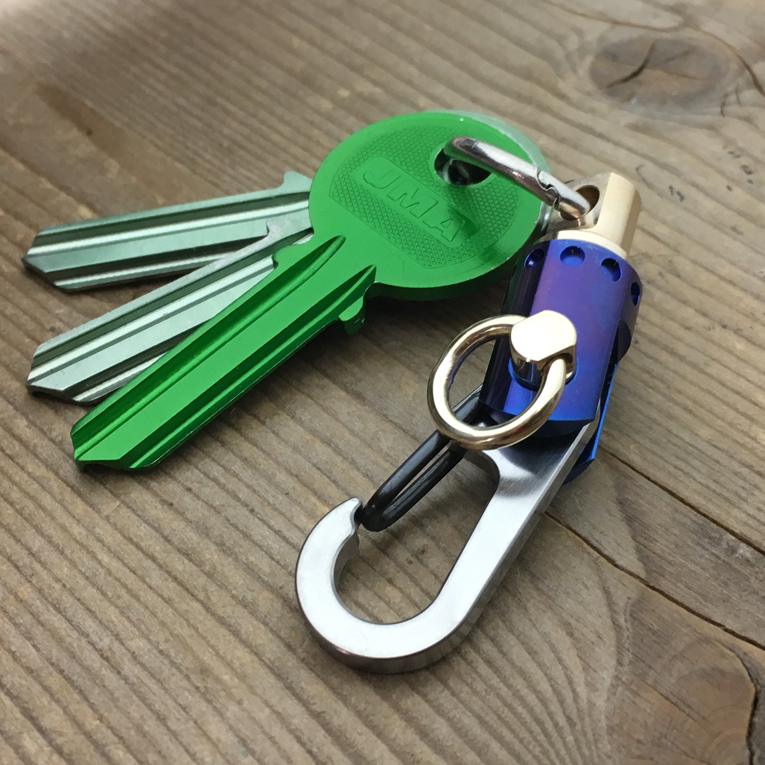 SwivelII Connector Keychain