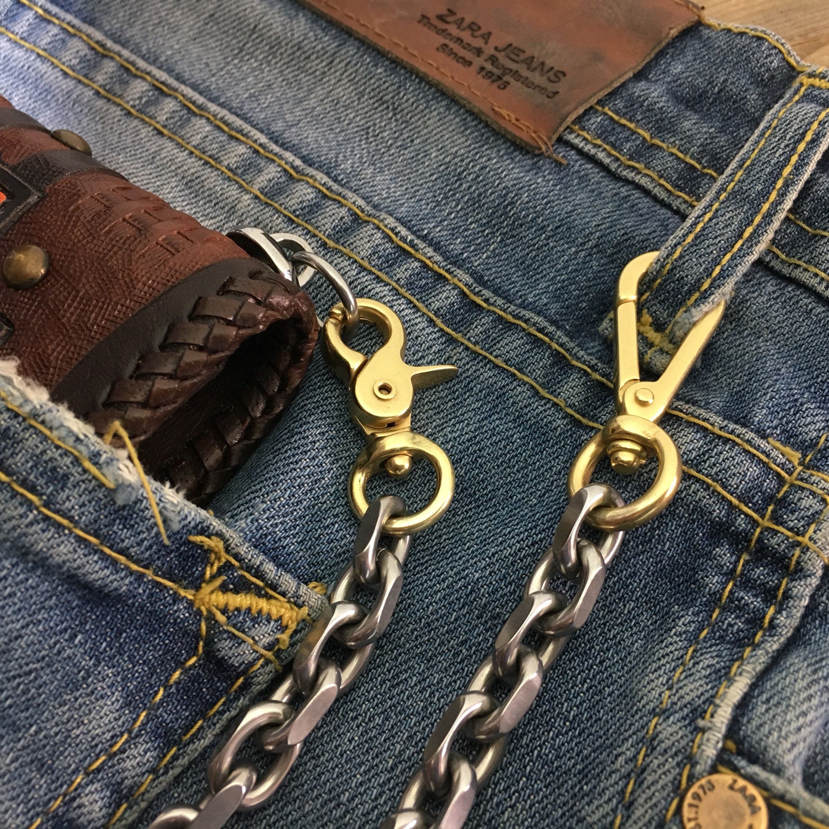 Small Wallet Chain SWC00 / Base