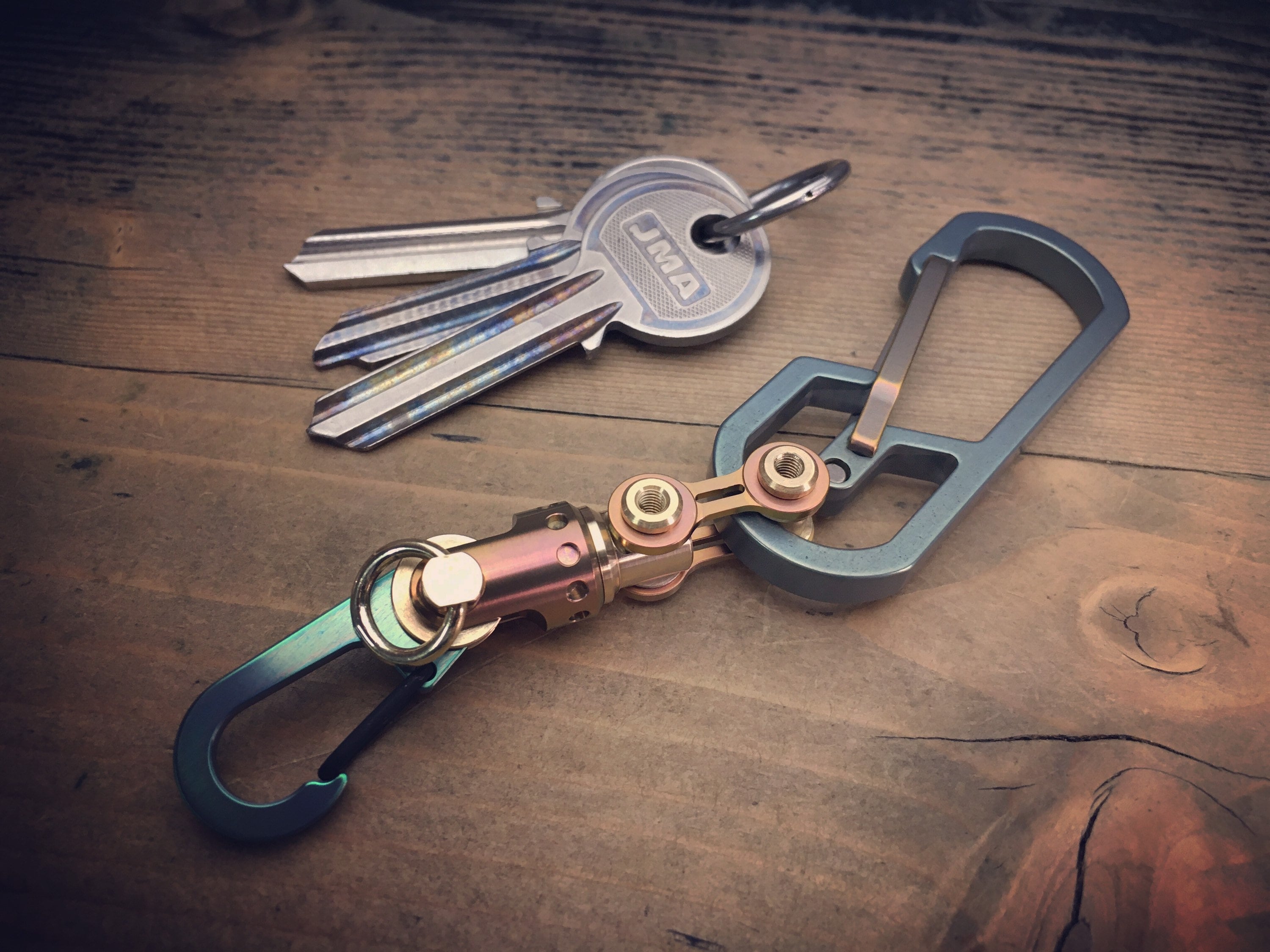 Pure Titanium EDC Bi-Carabiner Keychain / Swivel-II with Bike-Link