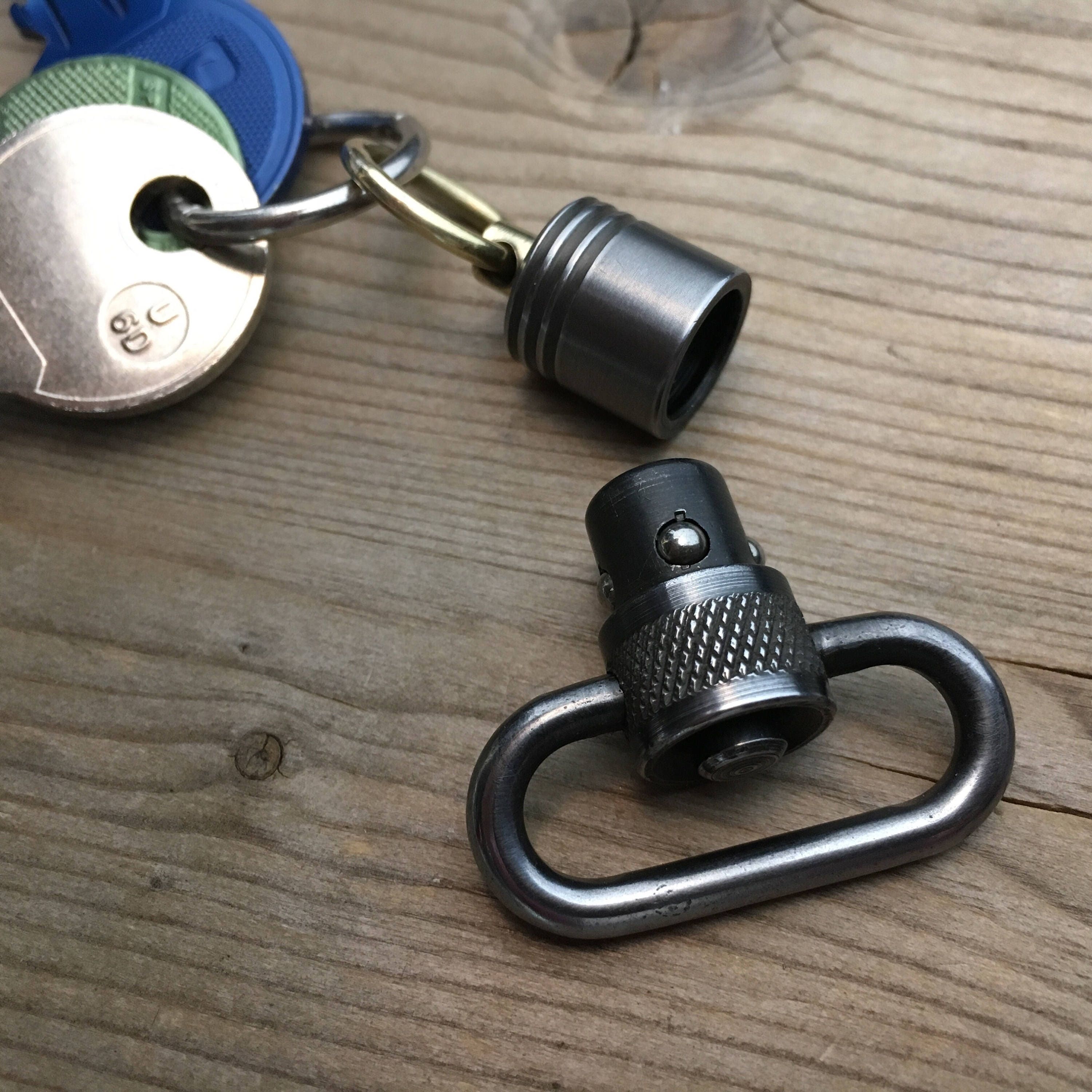 Quick detachable Swivel Connector Keychain