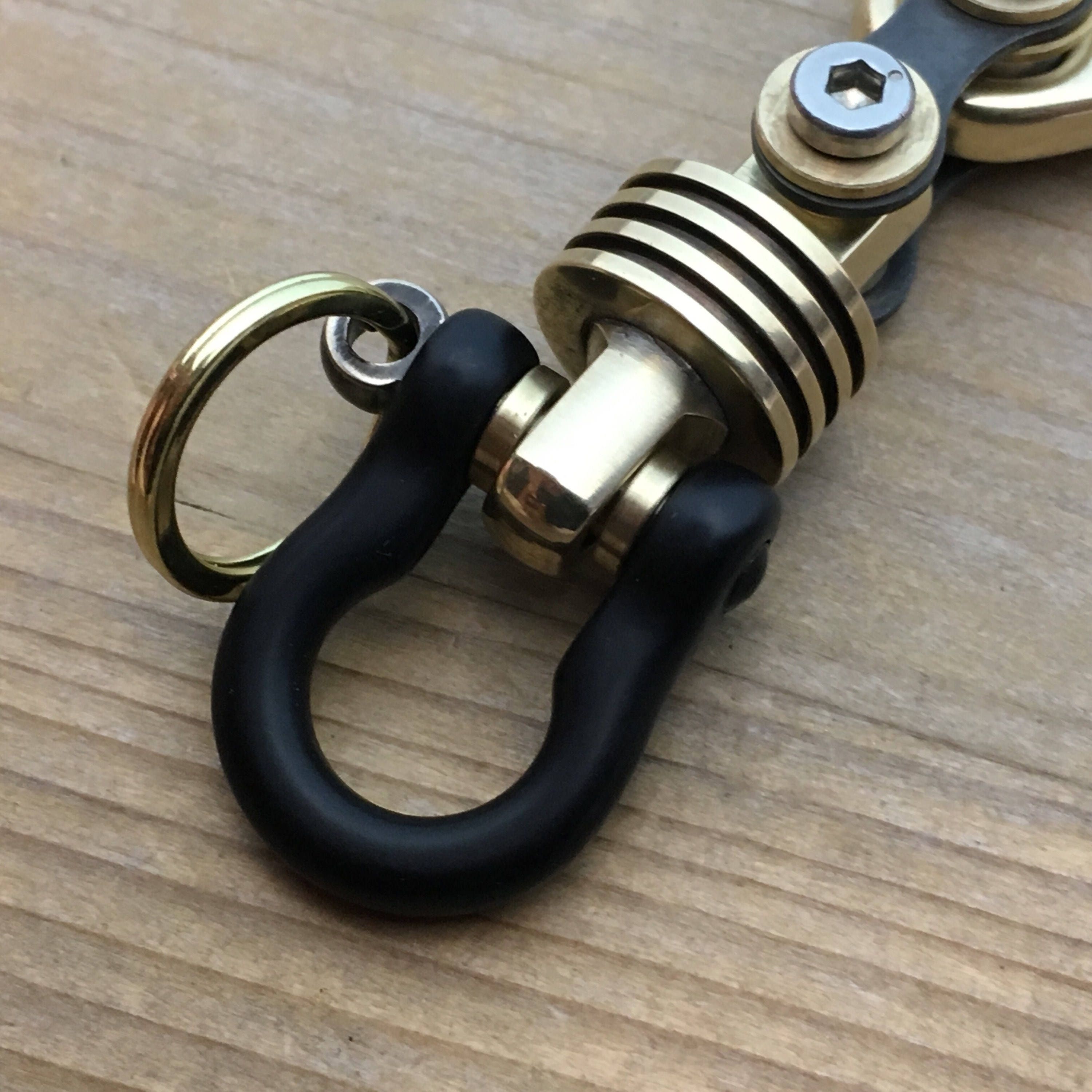OneOff / Sweden Sailor, Bronze Swivel Key Ring
