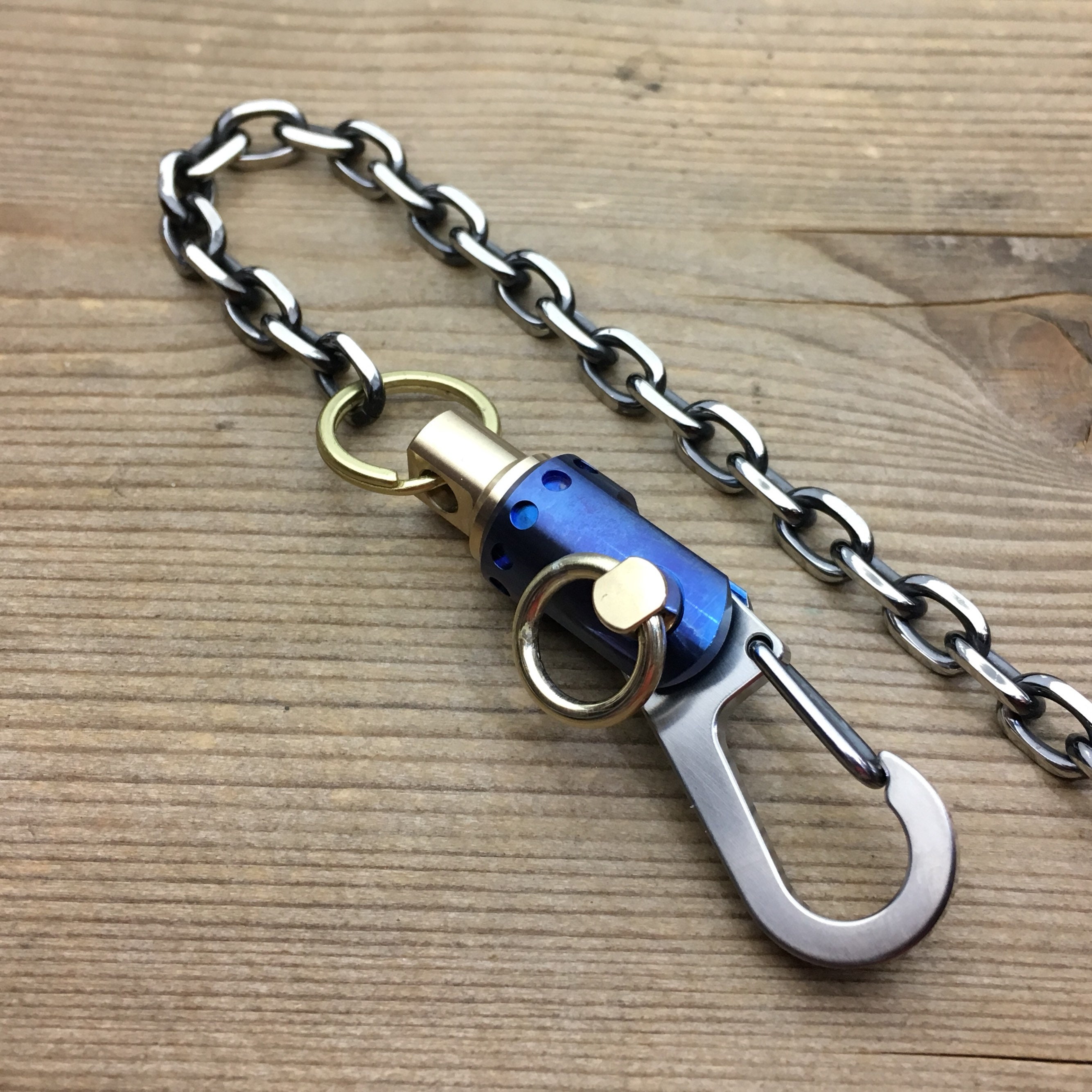 SwivelII Connector Keychain