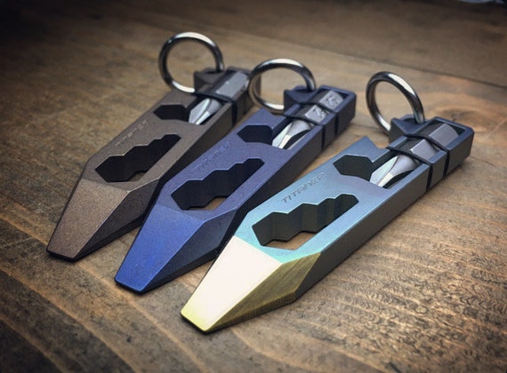 Promo Outil Multifonction Thermique 6 En 1 151,7 Cm Titan Chez Brico