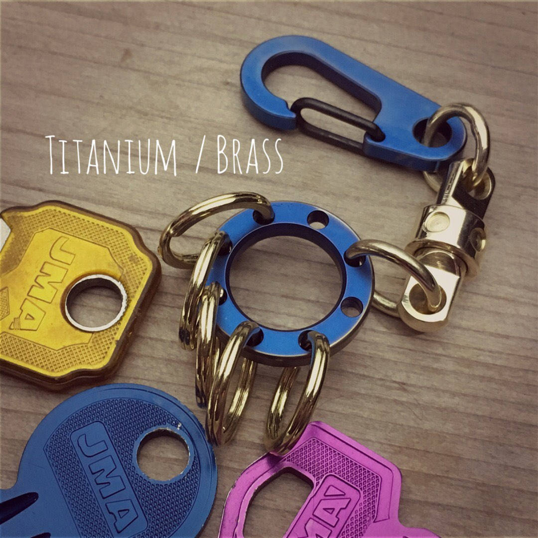 Titanium KeyChain with Swivel.