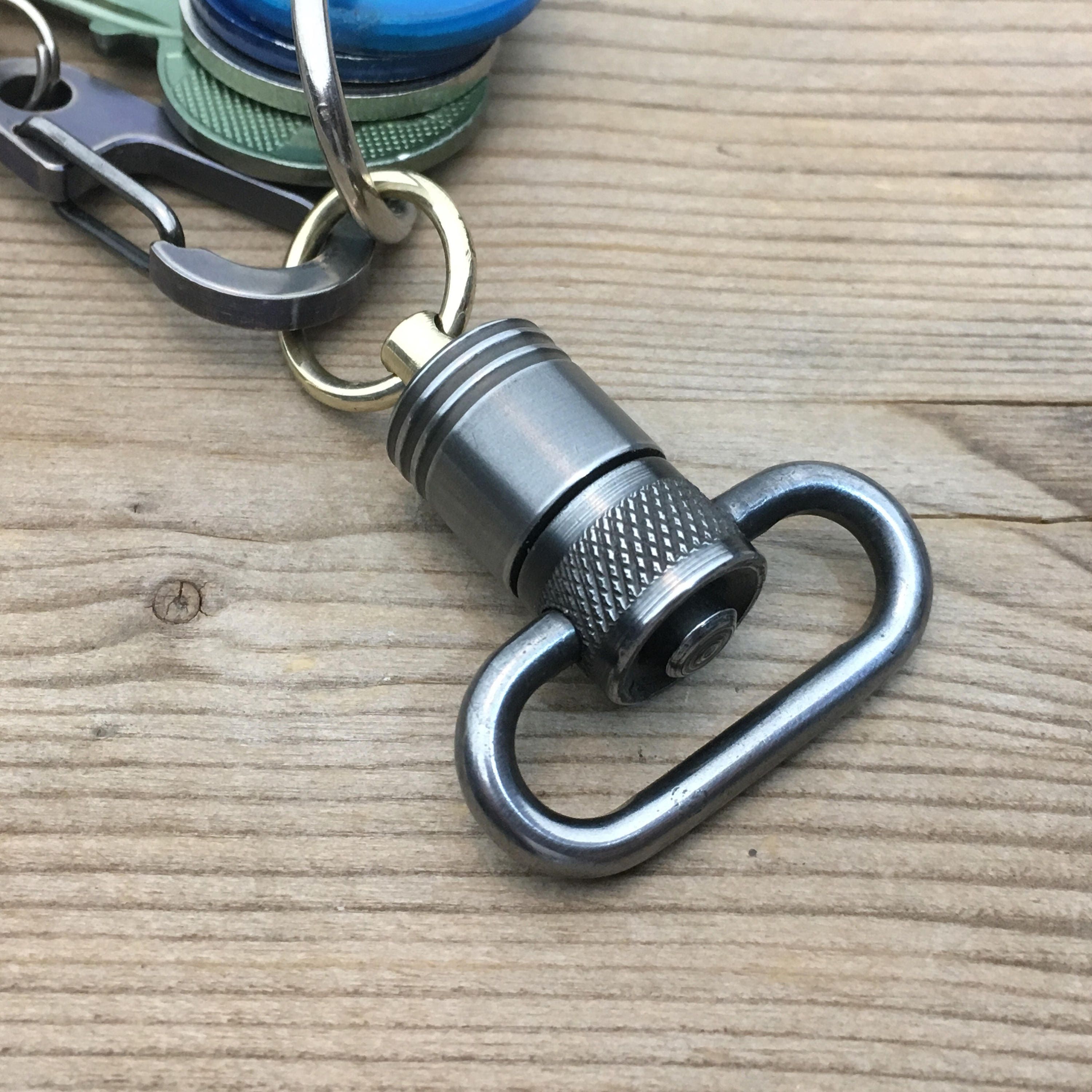 Quick detachable Swivel Connector Keychain