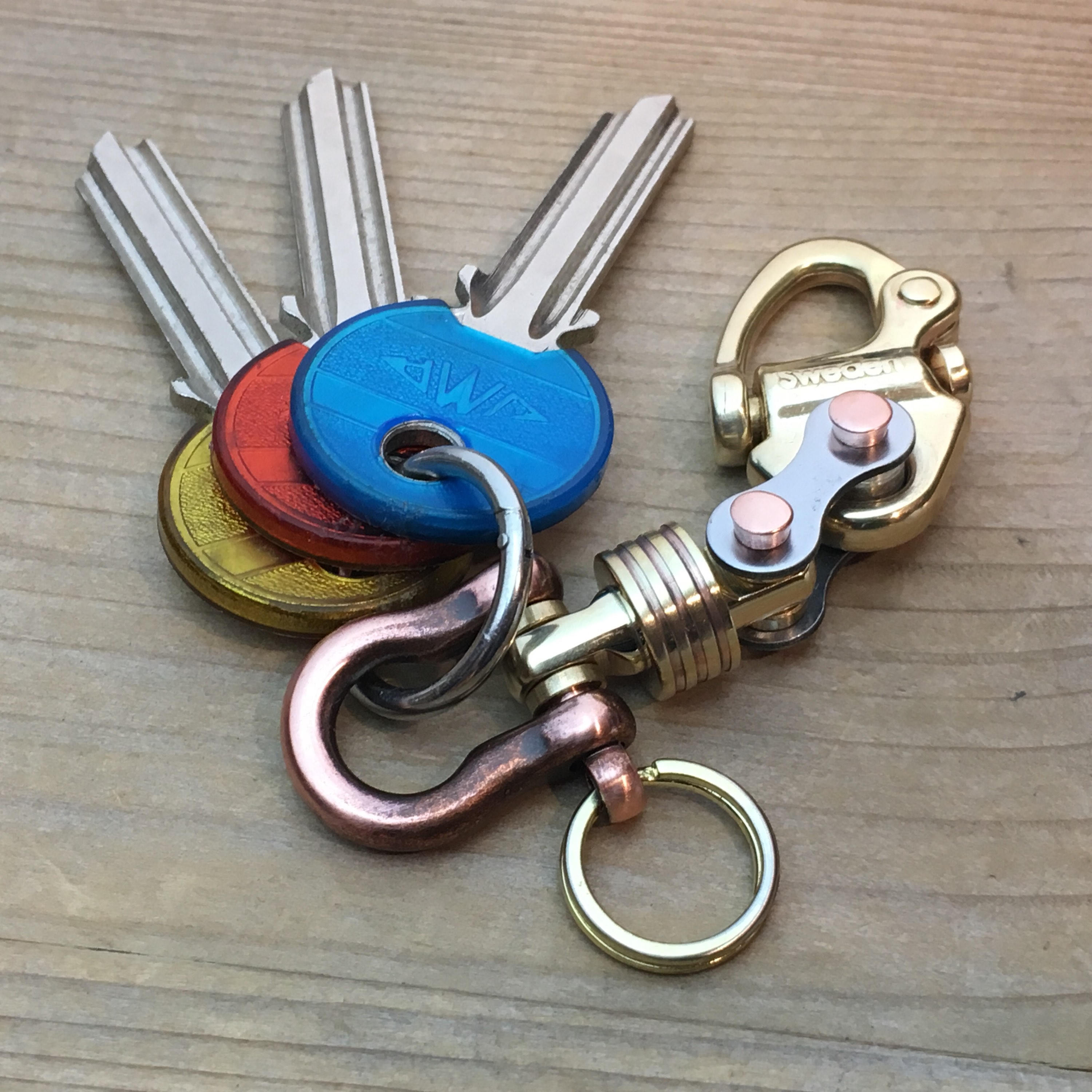 Special / Sweden Bronze Sailor Swivel Key Ring