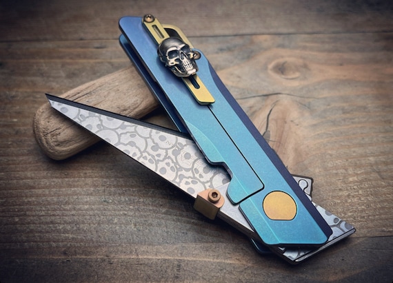 The Raven Green / Customized Knife Cutter / Titanium