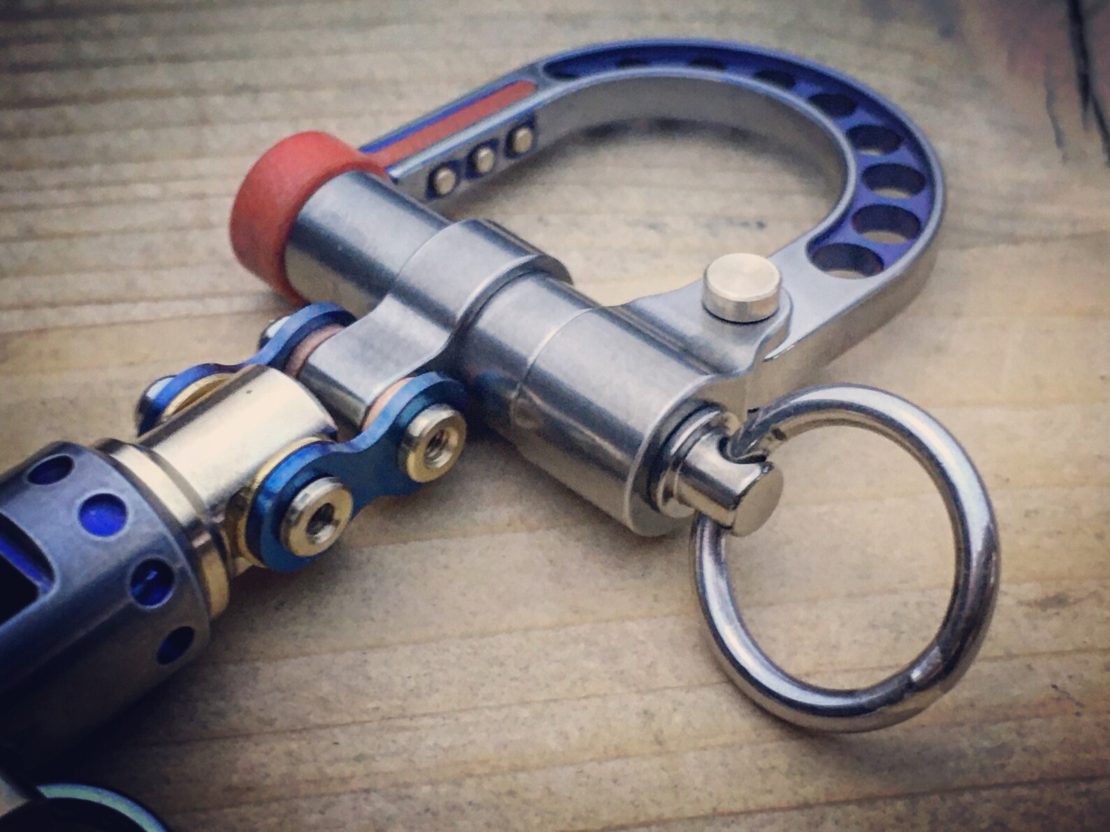 The Guide TOP / Titanium Edc Keychain Bicarabiner With Etsy
