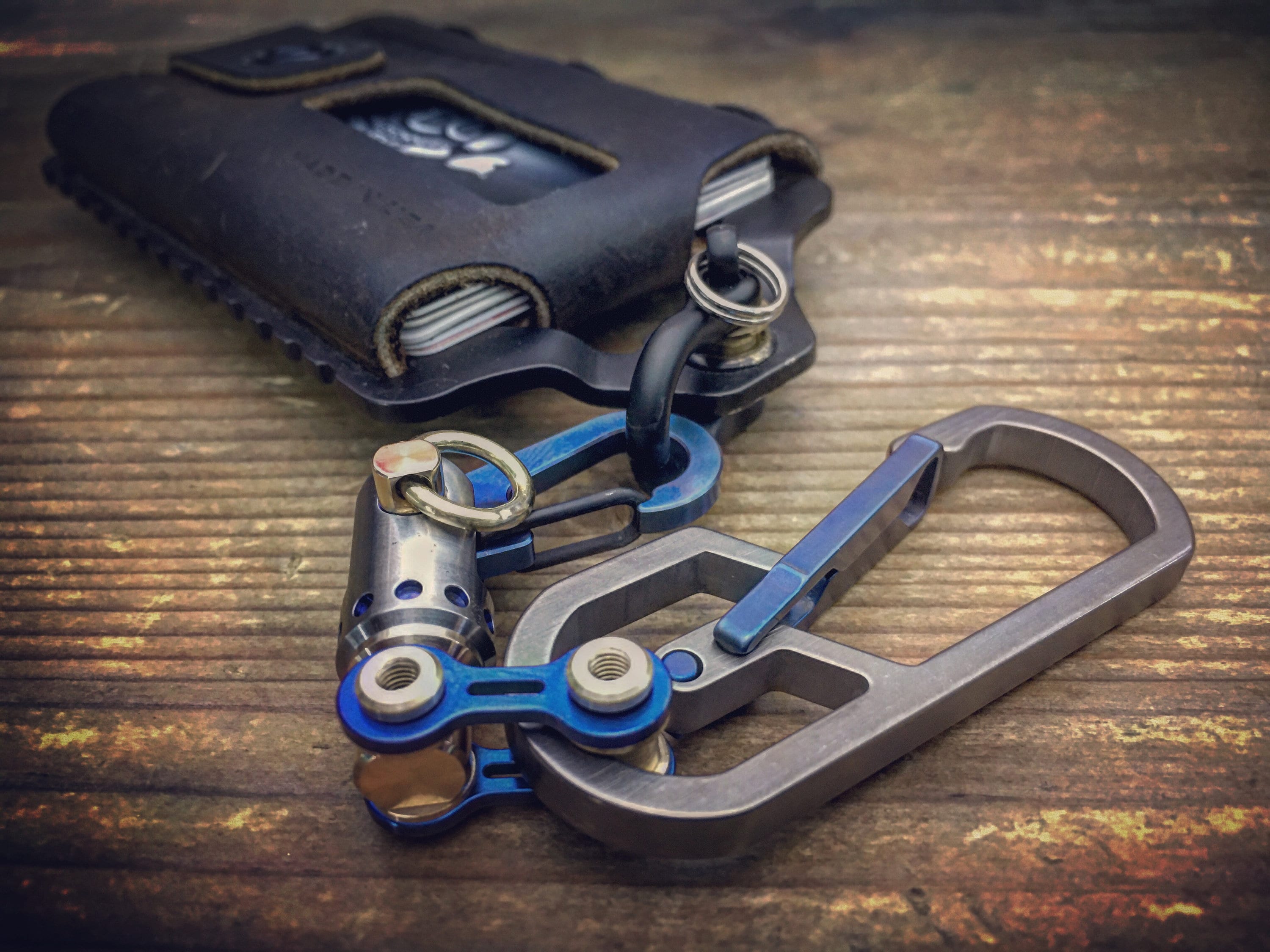 Pure Titanium EDC Bi-Carabiner Keychain / Swivel-II with Bike-Link