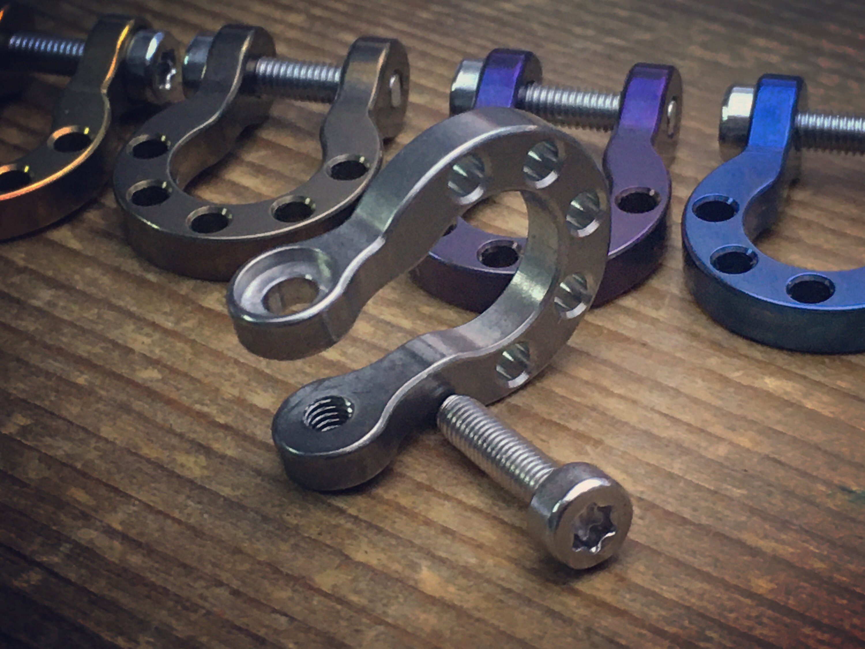 Titanium Omega Shackle / Edc Keychain