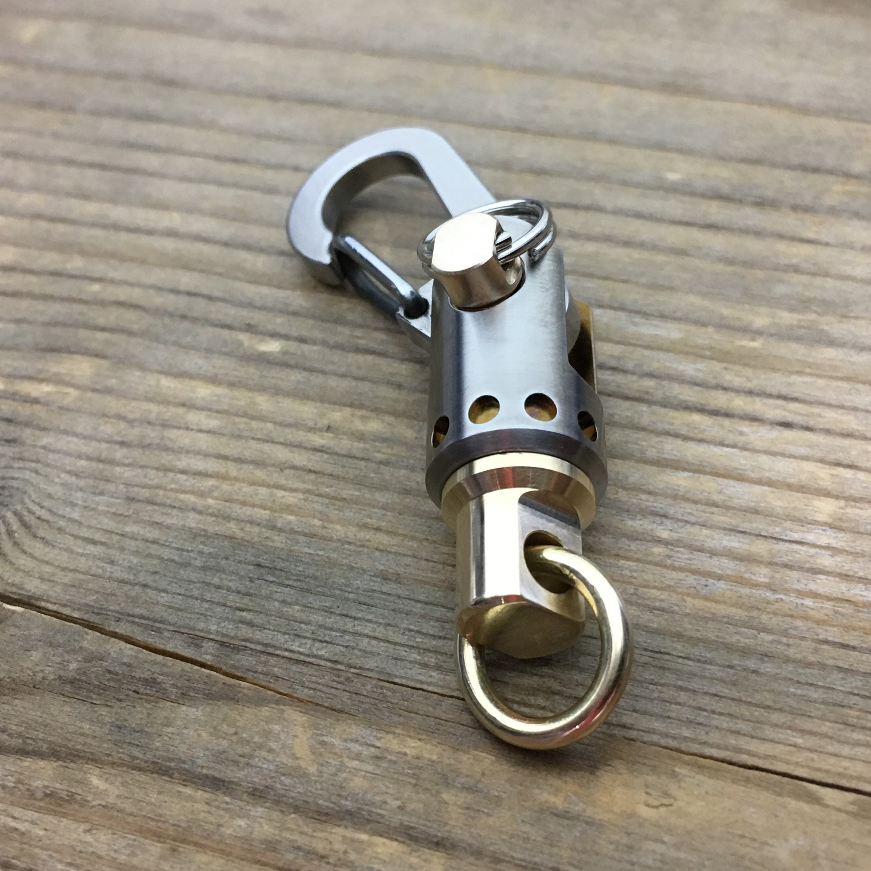 SwivelII Keyring with Standard connection ring
