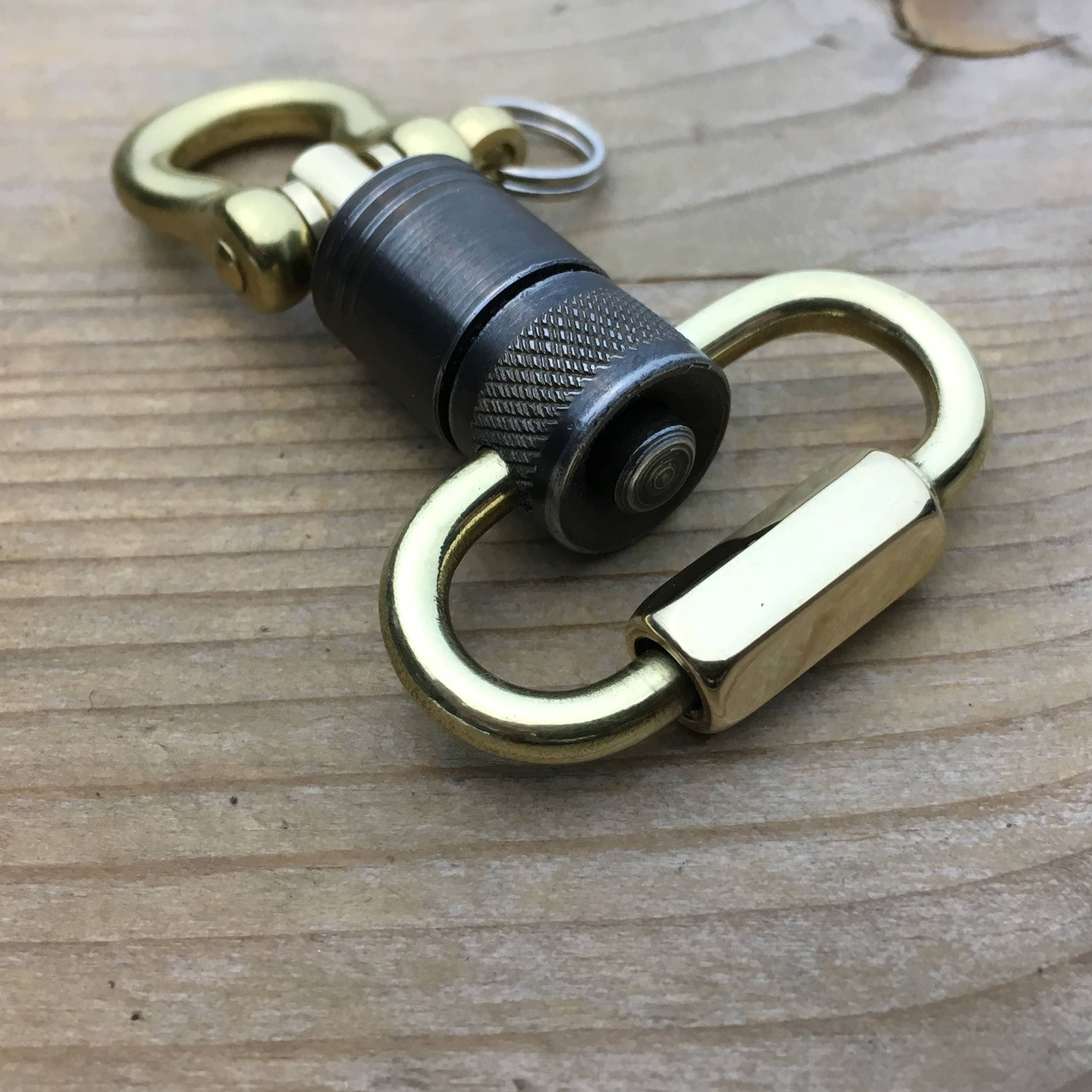 Recycled / Quick detachable Swivel Connector Keychain