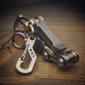 Titanium Suspension Clip. For keys and Smart Key